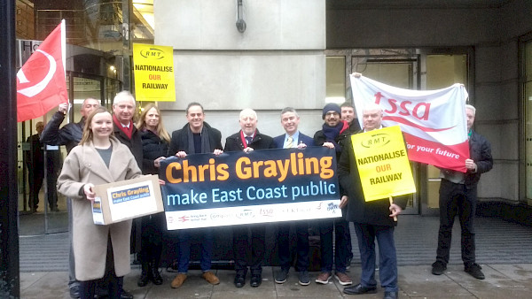 We were joined by Andy McDonald and Daniel Zeichner, Labour MPs, Alan Brown, SNP MP, and Jonathan Bartley, Green Party co-leader, as well as activists from RMT, Momentum, TSSA, TUC and Unite! The petition was also supported and promoted by the wonderful UK Uncut, Bring Back British Rail, Compass, and trade unions ITF and ASLEF. 